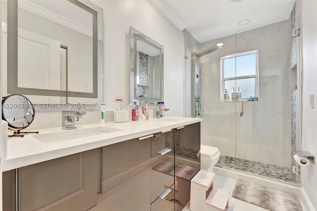 Building Photo - 2102 SW 176th Ave