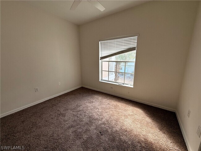 Building Photo - 3255 Tamara Dr