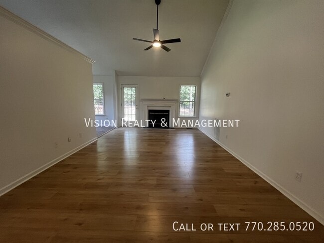 Building Photo - 64 Wooddale Ln