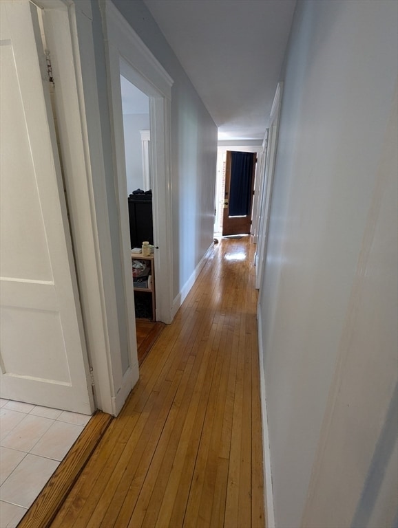Building Photo - 376 Fellsway W