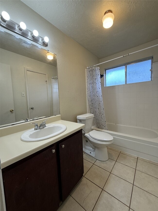 Building Photo - 9811 Mill Shadow Dr