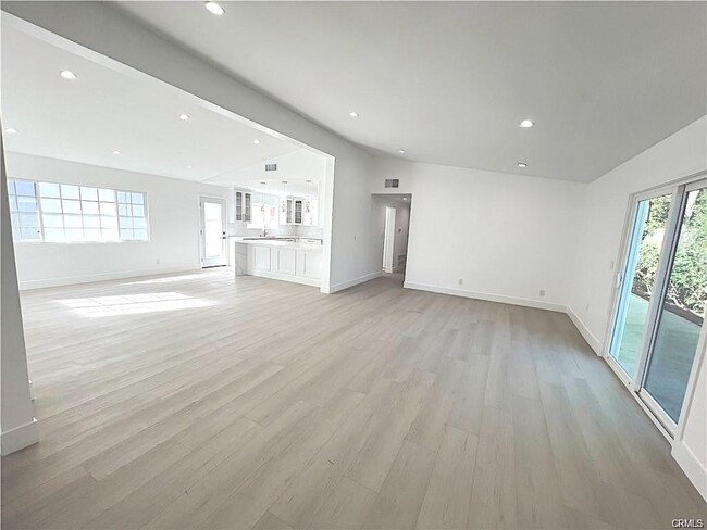 Building Photo - 21541 Yucatan Ave