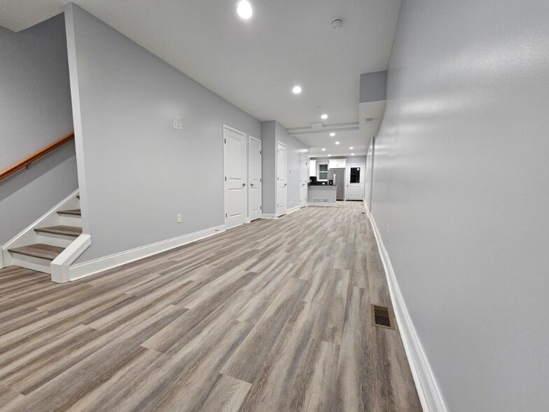 Building Photo - 108 Poplar St