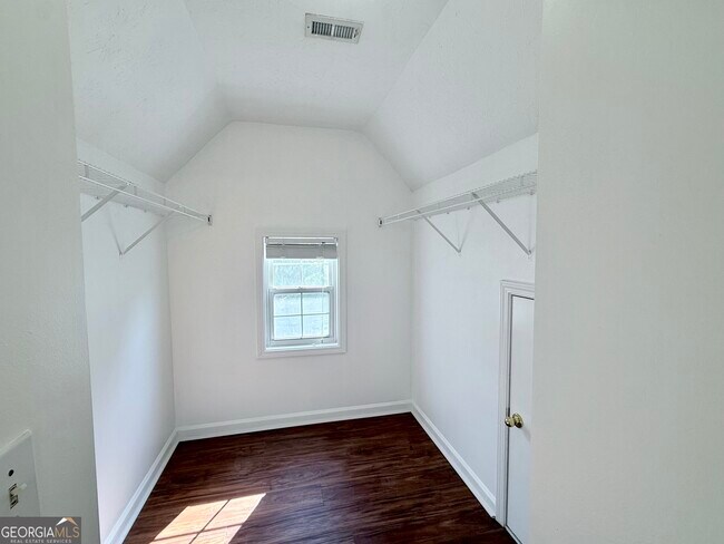 Building Photo - 2700 Woodbine Hill Way NW