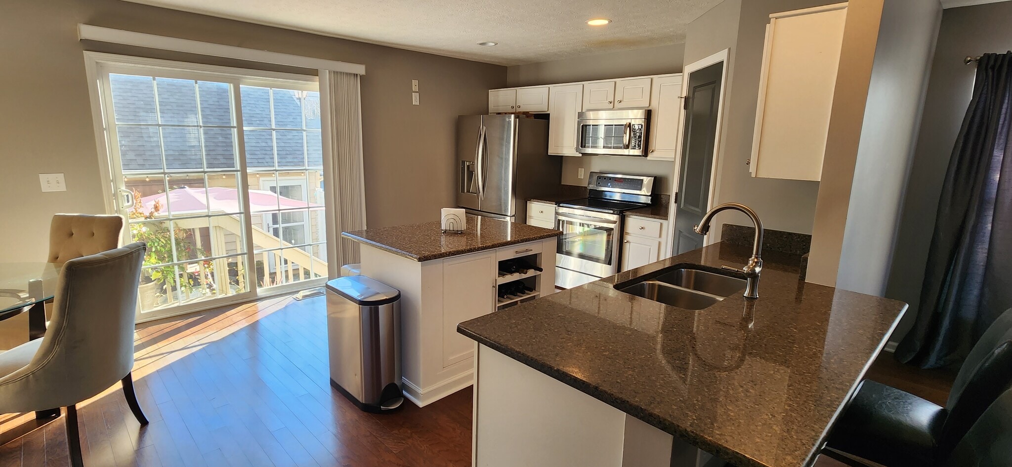 Building Photo - 5637 Crystal Falls St