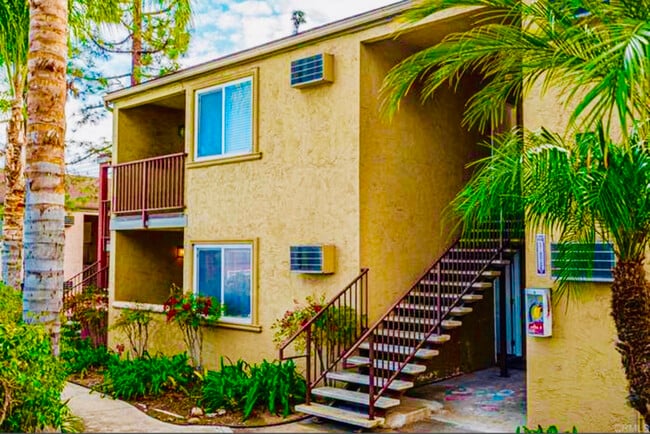 Building Photo - 1280 W Main St