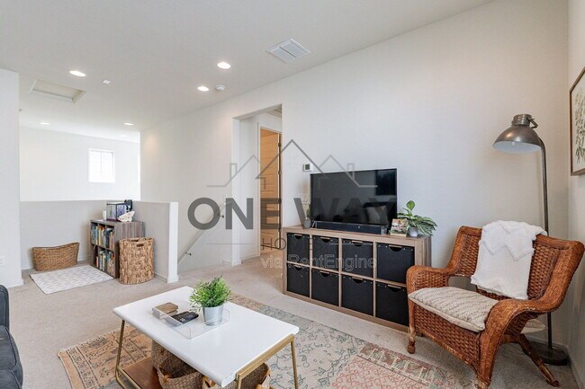 Building Photo - 5411 S Canyon Rim