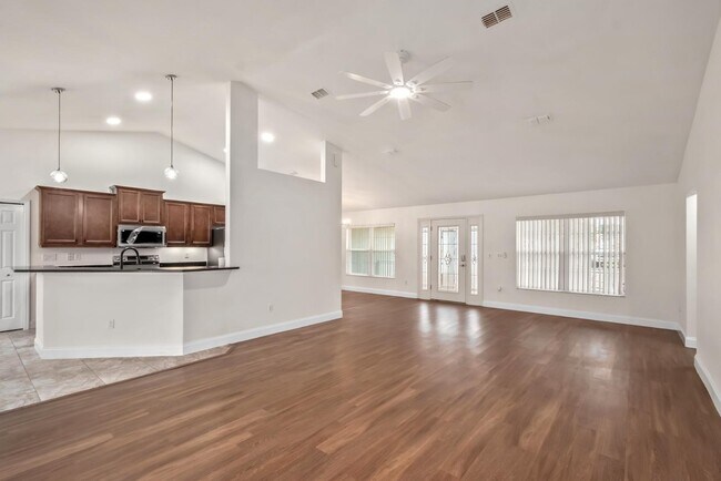 Building Photo - 8511 SE 158th Pl