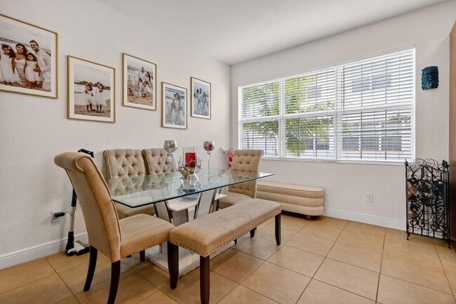 Building Photo - 2705 SW 119th Way