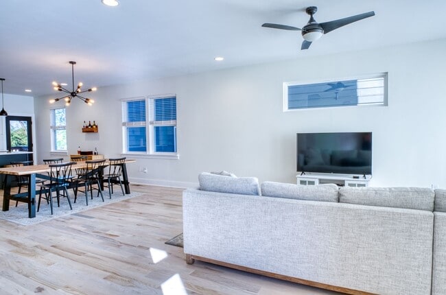 Building Photo - 96 Shields Ln