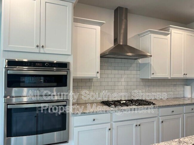 Building Photo - 5692 Whitebark Dr