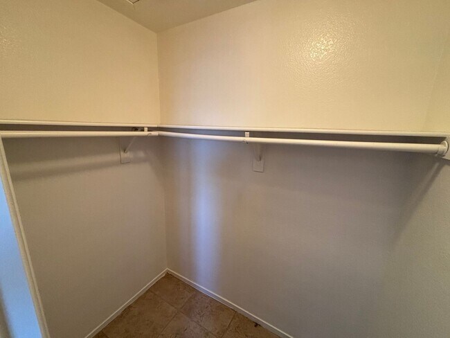 Building Photo - 6208 Yerba Ln