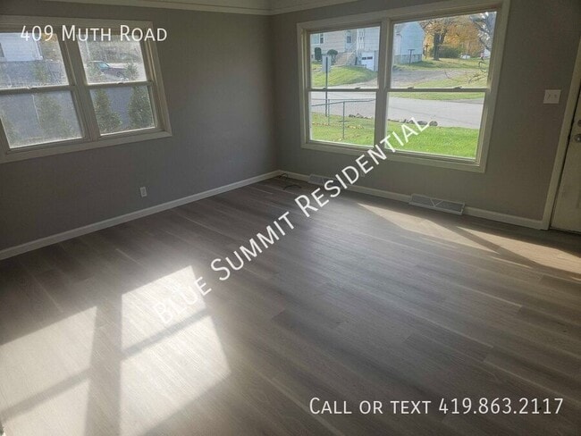 Building Photo - 409 Muth Rd