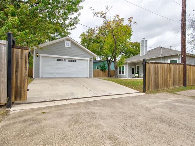 Building Photo - 2700 Gladstone Dr