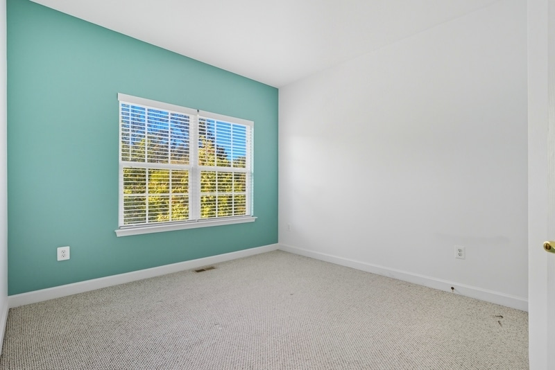 Building Photo - 613 Spectator Ave