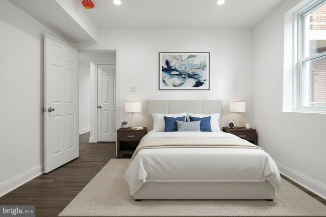 Building Photo - 274 N 58th St