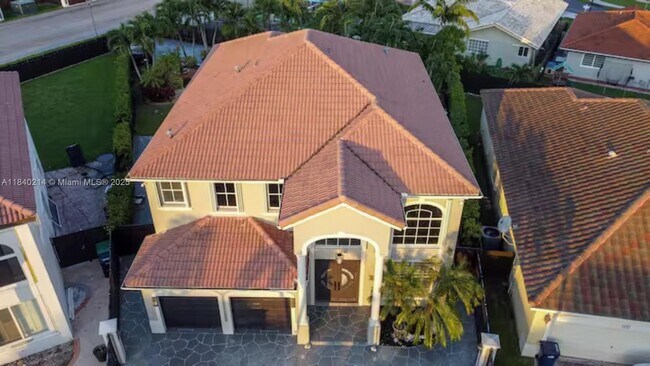 Building Photo - 7831 SW 164th Ave
