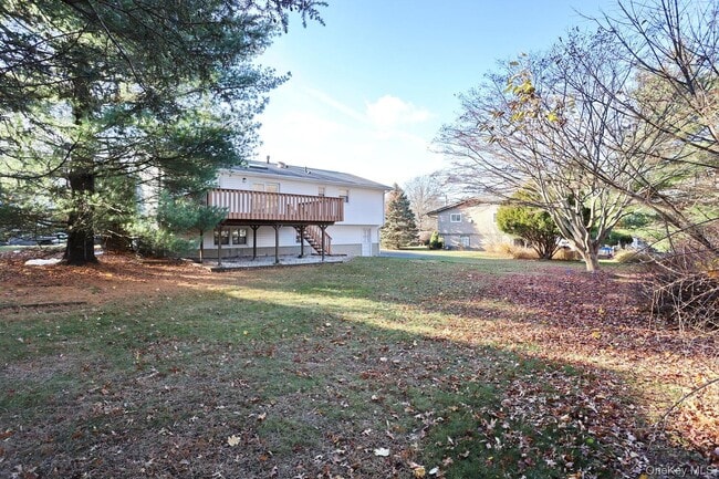 Building Photo - 12 Van Gogh Ln