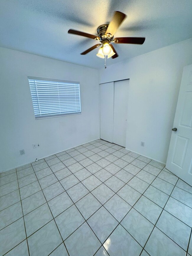 Building Photo - For Rent Beautiful 4-Bedroom Home with Bon...