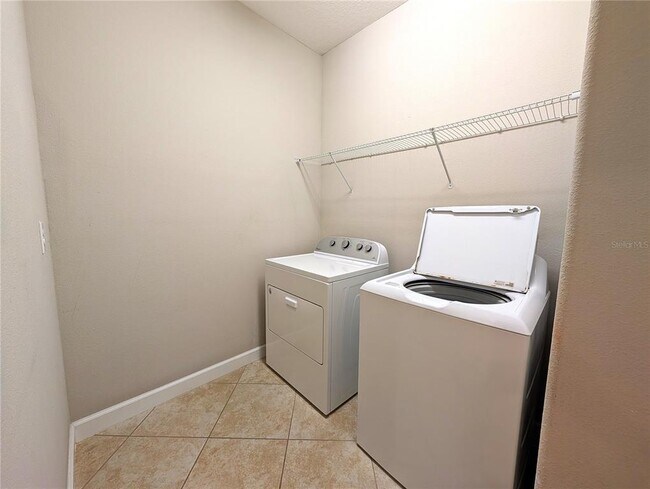 Building Photo - 11024 Little Blue Heron Dr