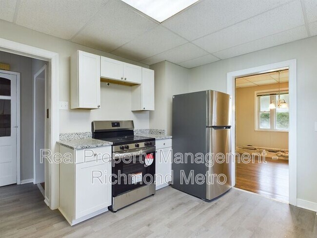 Building Photo - 1812 Gatewood Ave