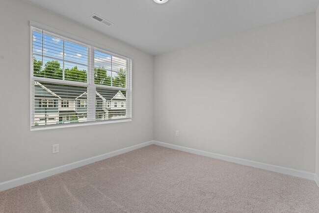 Building Photo - *Showings unavailable until August 1st!!*