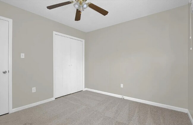 Building Photo - 4513 Park Knoll Ln