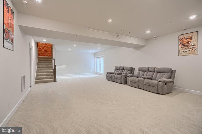 Building Photo - 7142 Starmount Ct