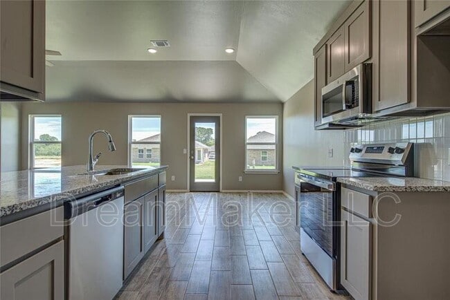 Building Photo - 2329 28th Ter