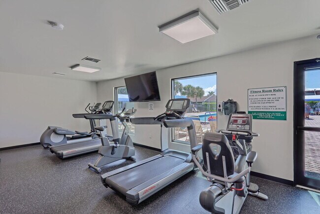 Building Photo - 5220 Las Verdes Cir