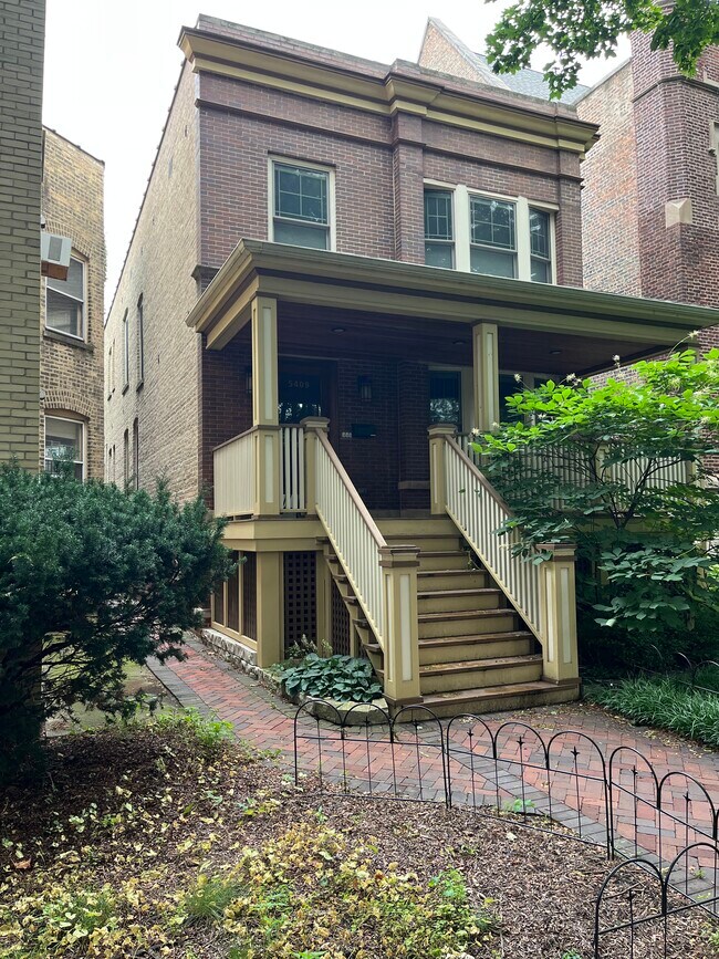 Primary Photo - 5409 N Magnolia Ave