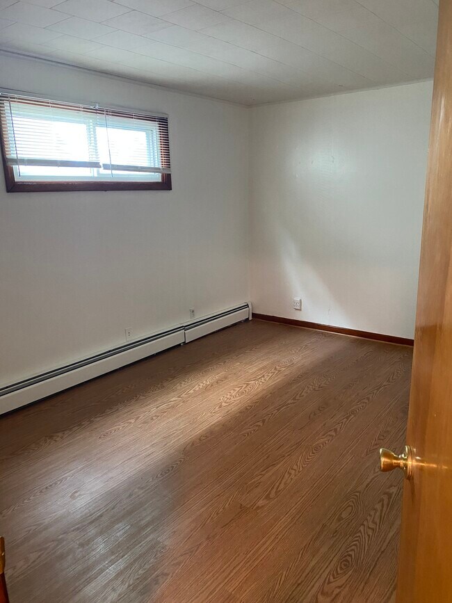 Building Photo - 165 Colvin Ave