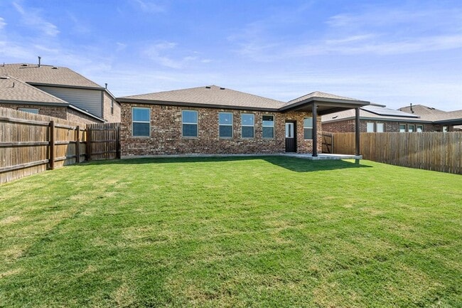 Building Photo - 1421 Itzel Bnd