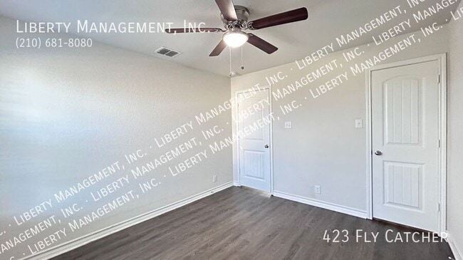 Building Photo - 423 Fly Catcher