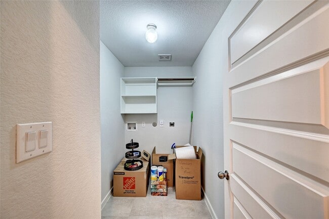 Building Photo - 31702 Casa Linda Dr