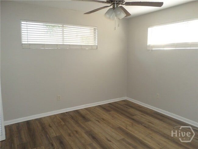 Building Photo - 2145 Louisiana Ave