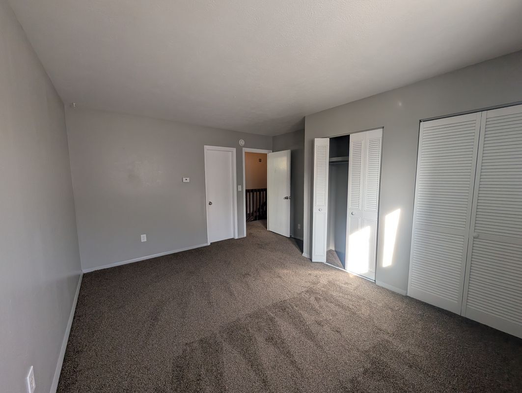 Building Photo - 9533 W Alameda Ave