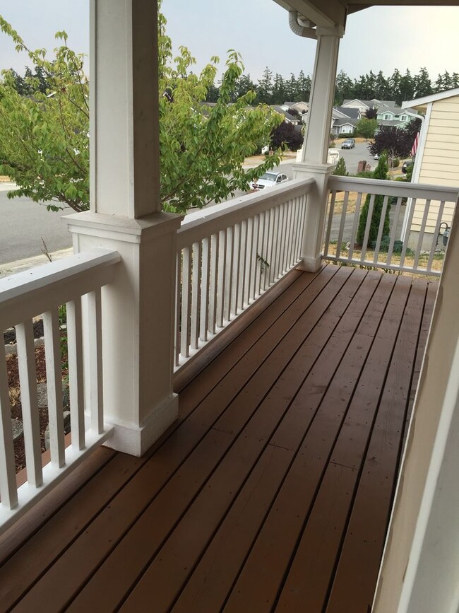 Building Photo - ***PENDING APPLICATIONS***Lovely 3 Bedroom...