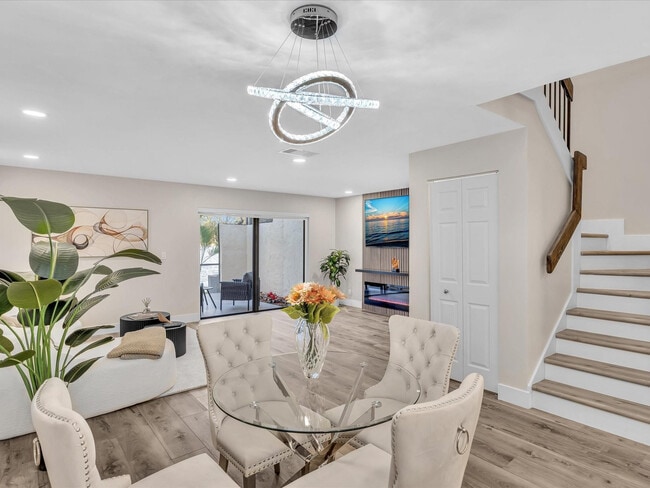 Building Photo - 1381 NW 99th Ave