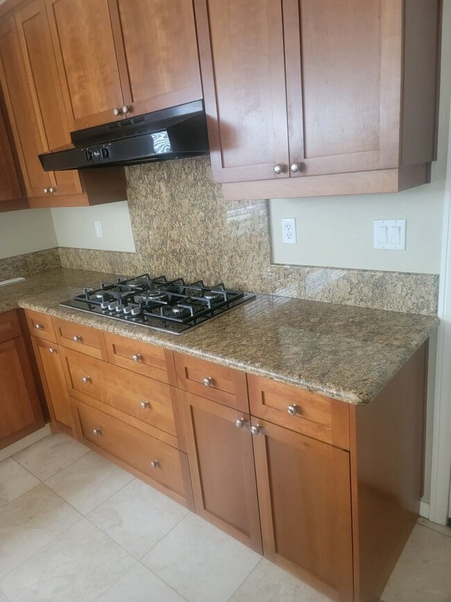 Building Photo - BEAUTIFUL 4 bed/4.0 Bath in the desirable community of Aliso Viejo