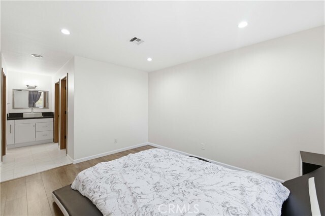 Building Photo - 41201 Laidlaw Ln