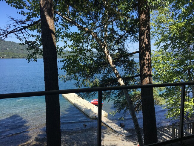 Building Photo - 1 bedroom, 1 bath condo on Whitefish Lake