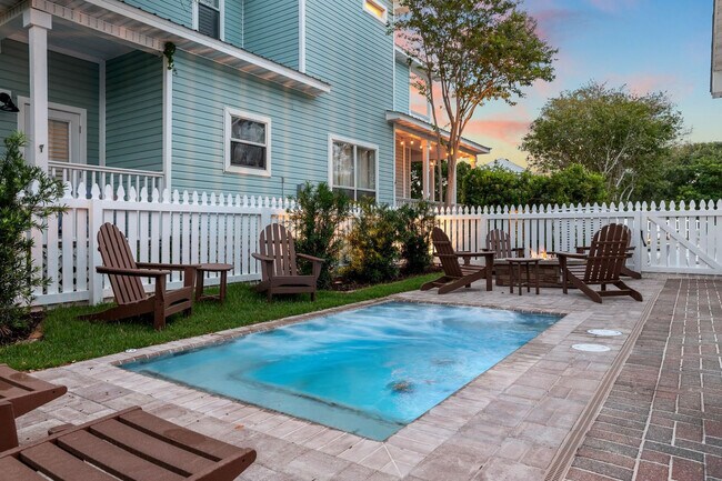 Building Photo - 4465 Clipper Cove