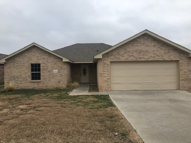 Primary Photo - 4 bedroom in Tradewinds