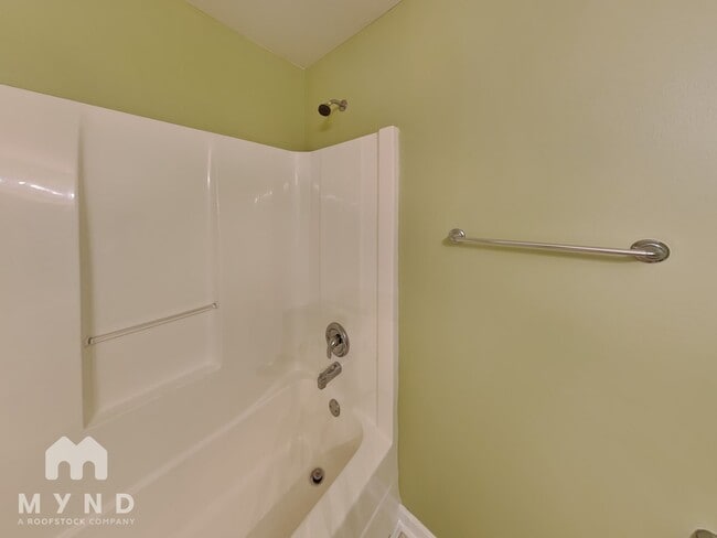 Building Photo - 7020 Biltmore Trce