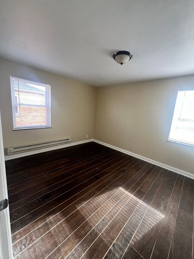 Building Photo - 1033 Tennessee Ave