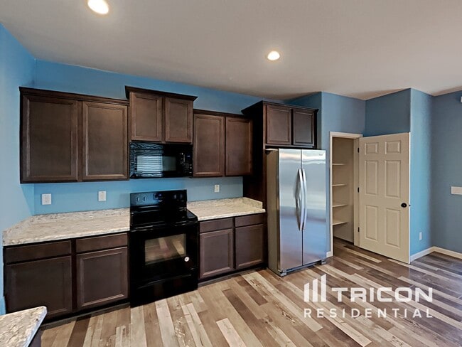 Building Photo - 18084 W Tina Ln