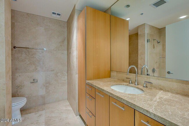 Building Photo - 7161 E Rancho Vista Dr