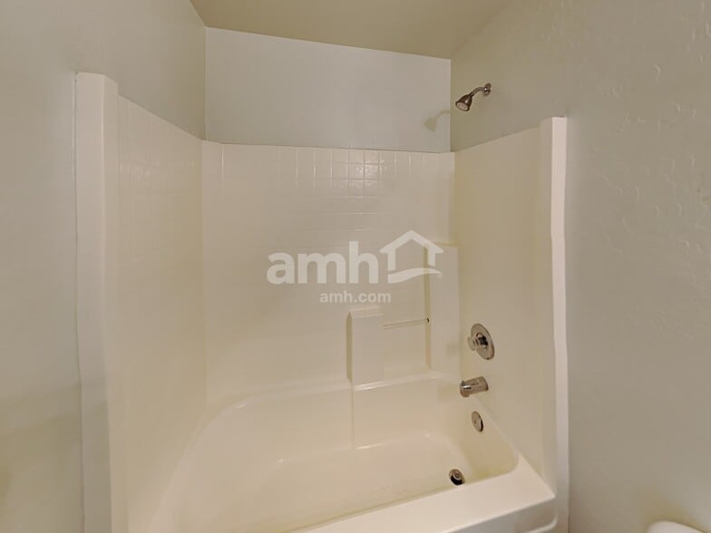 Building Photo - 69 E Coral Bean Dr