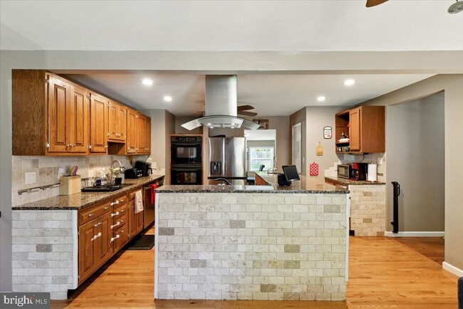 Building Photo - 4118 Granby Rd